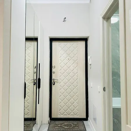 Бухар Жырау Deluxe Apartment Nur-Sultan  Exterior photo