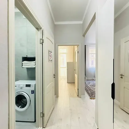 Бухар Жырау Deluxe Apartment Nur-Sultan  Exterior photo